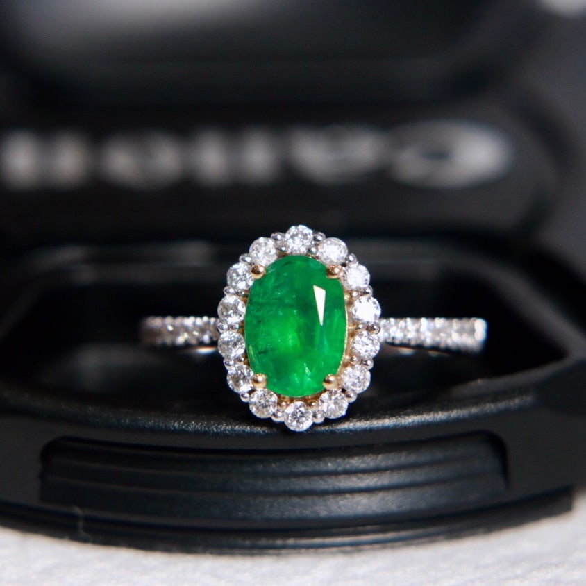 14K GOLD 1.59 CTW VIVID GREEN NATURAL EMERALD & DIAMOND RING - 4