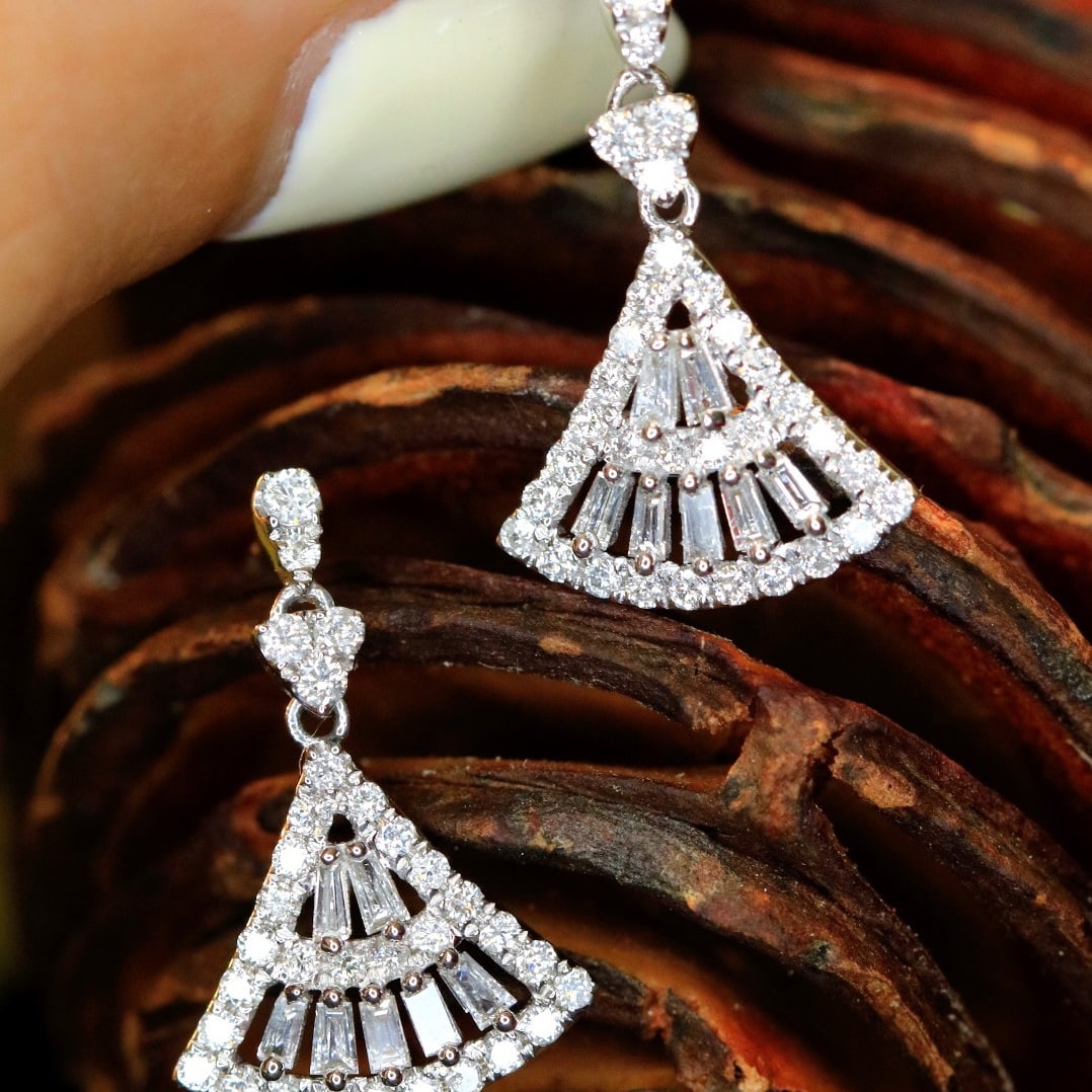 14K GOLD 0.62 CT NATURAL H DIAMOND EARRINGS - 4