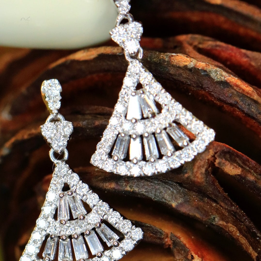 14K GOLD 0.62 CT NATURAL H DIAMOND EARRINGS - 6
