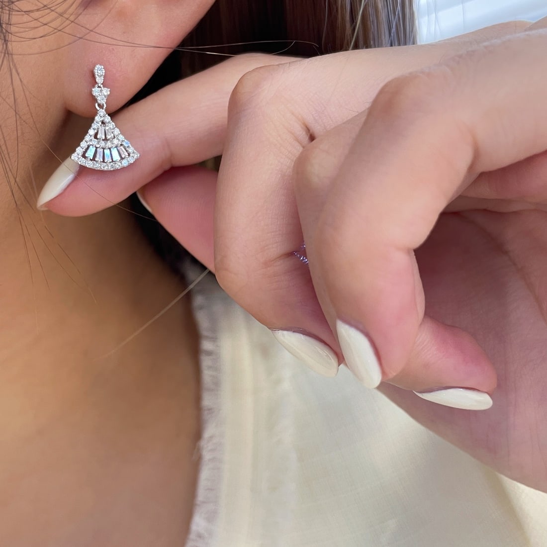 14K GOLD 0.62 CT NATURAL H DIAMOND EARRINGS - 7