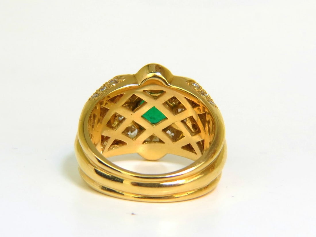 18KT GOLD 4.00CT NATURAL EMERALD DIAMOND RING** - 6