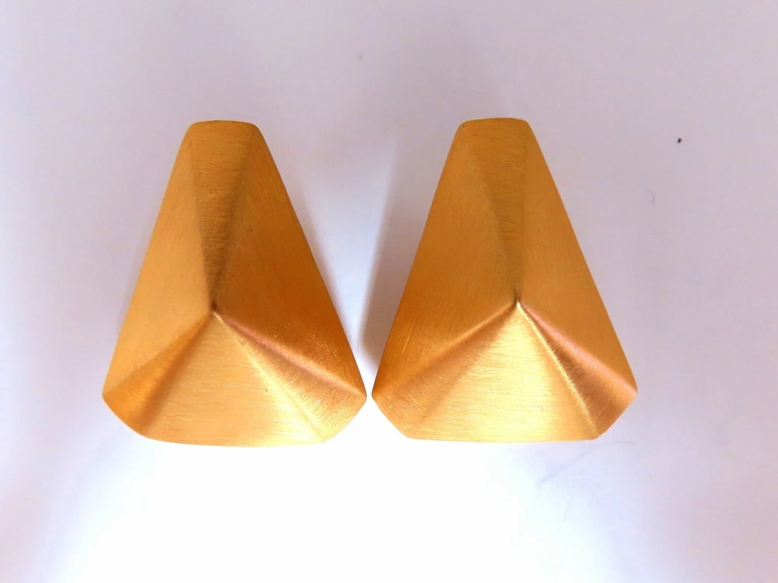14kt Gold Raised Modified Pyramid Clip Earrings Brushed Matte**: Title: 14kt Gold Raised Modified Pyramid Clip Earrings Brushed Matte** Description: Brushed Modified Pyramid Clip Earrings Measurements of Earrings: 1.1 x .91 Inch Depth: .37 inch Comfortable Omega