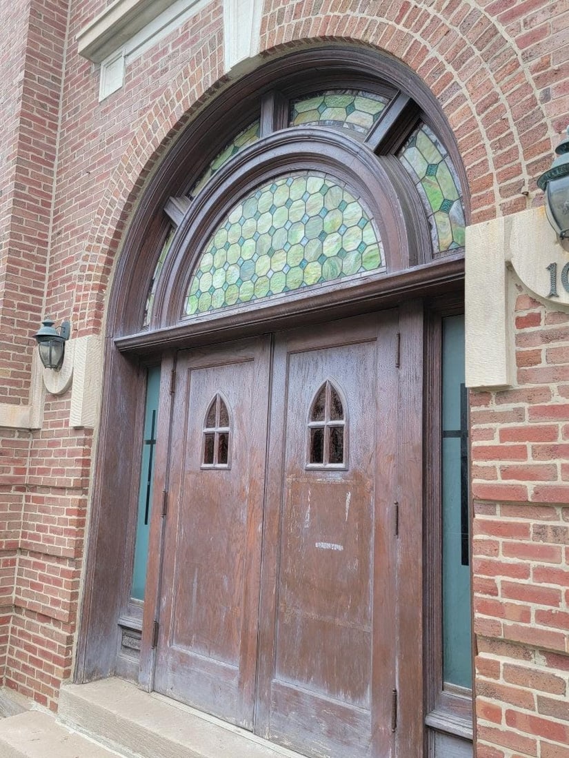 Antique Salvaged Double Oak Entryway Doors - 2