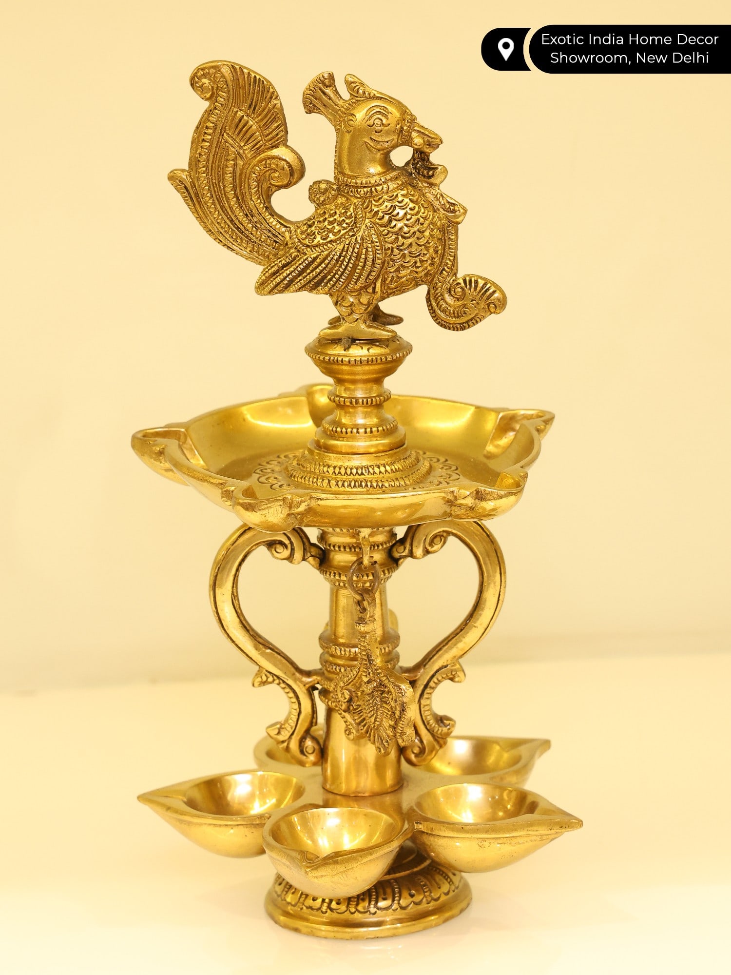 9" Designer Ten Wicks Peacock Lamp In Brass - 2