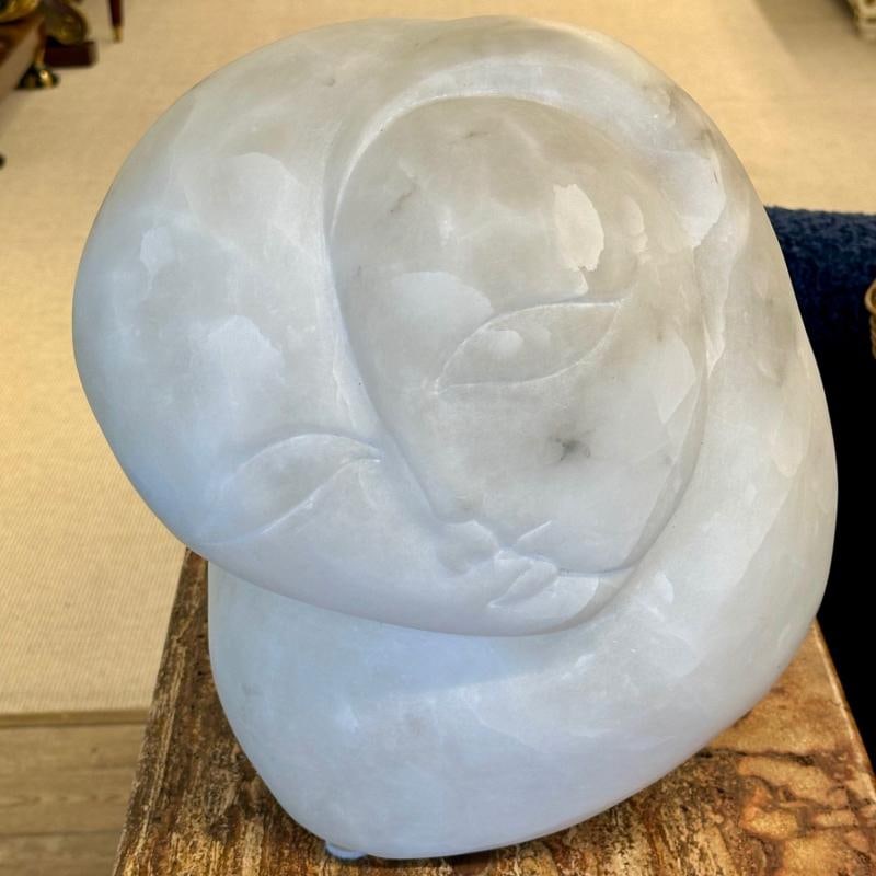 Contemporary Figural Marble Bust Depicting Heart Shaped Face Signed Forma - 3
