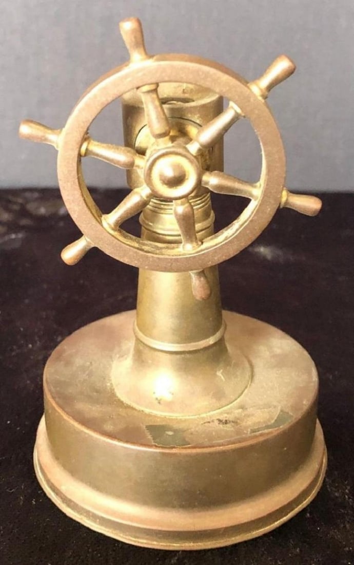 Small Antique Brass Ships Wheel Tabletop Cigar Cutter circa 1920 Tobacco - 4