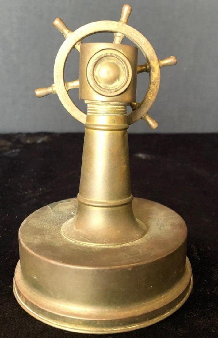 Small Antique Brass Ships Wheel Tabletop Cigar Cutter circa 1920 Tobacco - 6