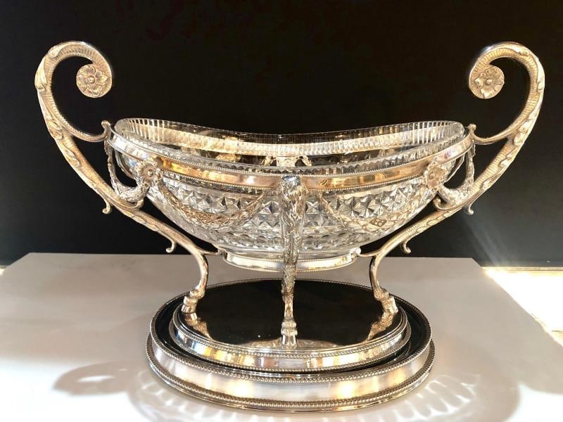 George III Style Silver Plated Oval Center Bowl with Cut Glass Liner - 2