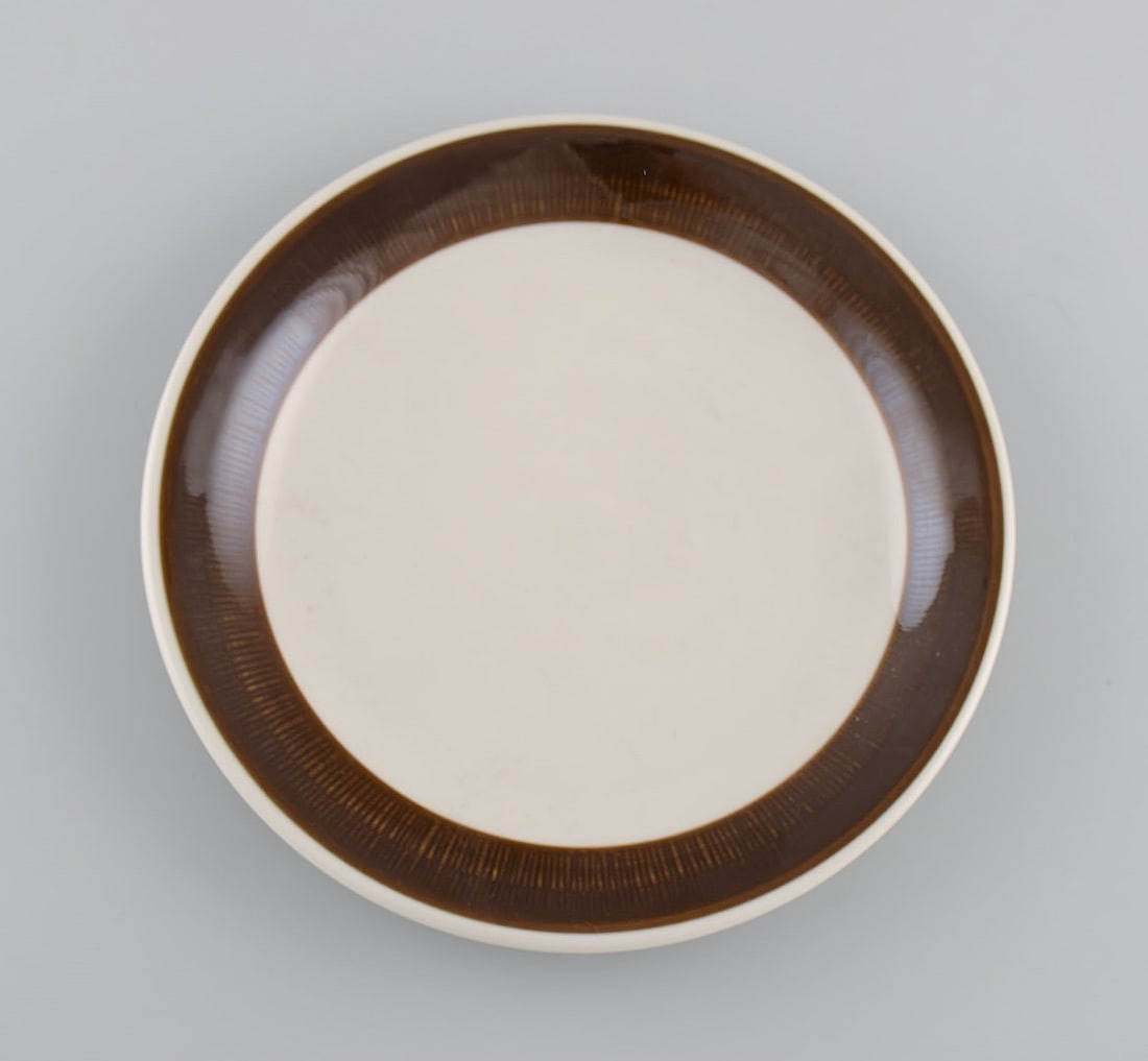 Hertha Bengtson (1917-1993) for Rörstrand. 15 Koka plates in glazed stoneware. 1960s. - 2