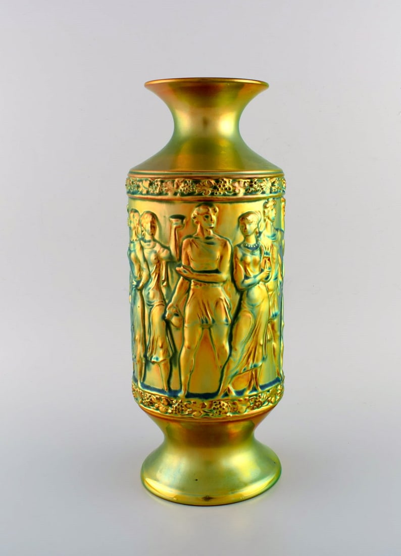 Unique Zsolnay vase in glazed ceramics. Beautiful eozin glaze. International exhibition of - 3