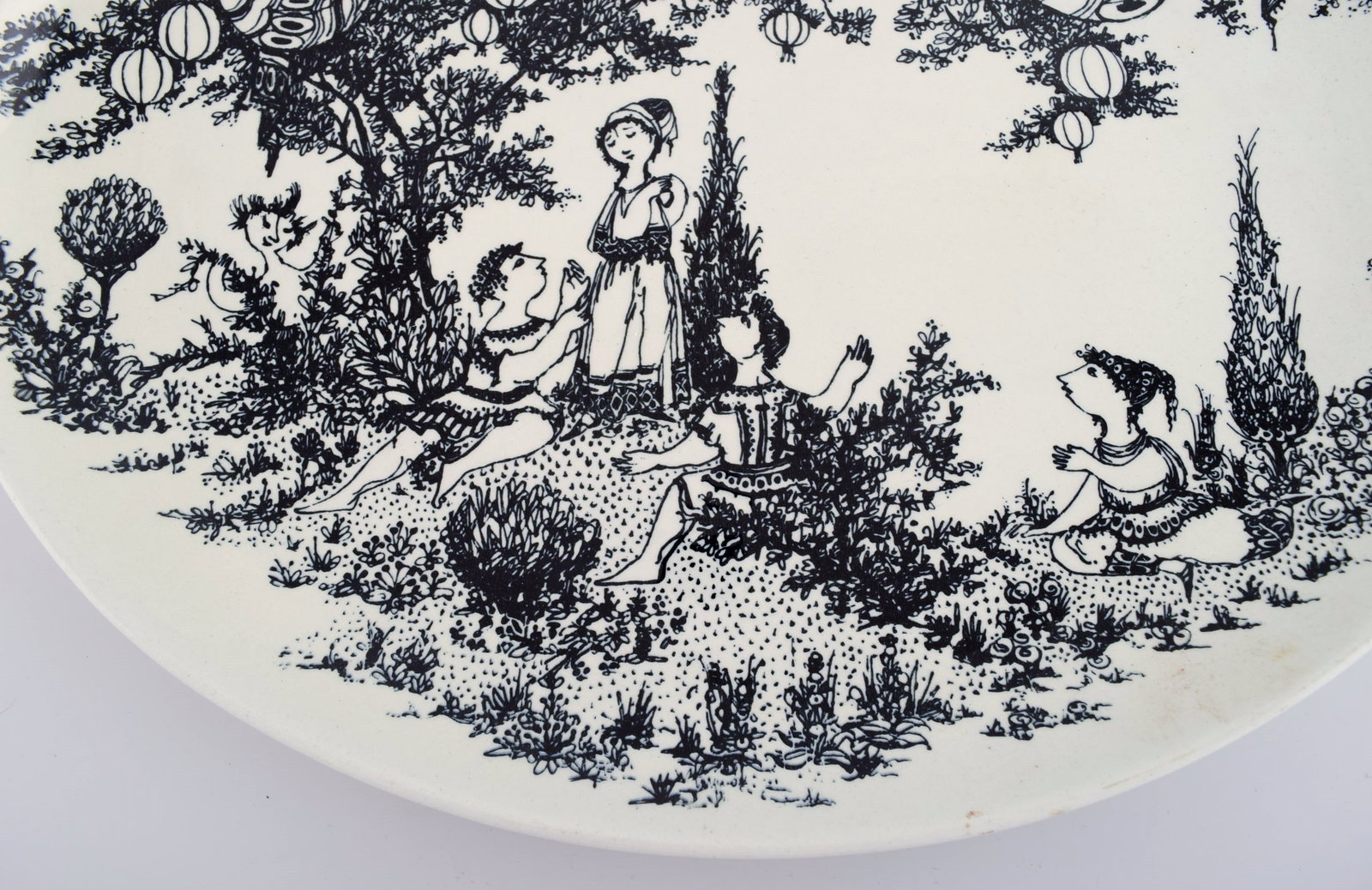 Bjørn Wiinblad for Nymølle. Oval serving dish in glazed faience. A Midsummer Night's - 3
