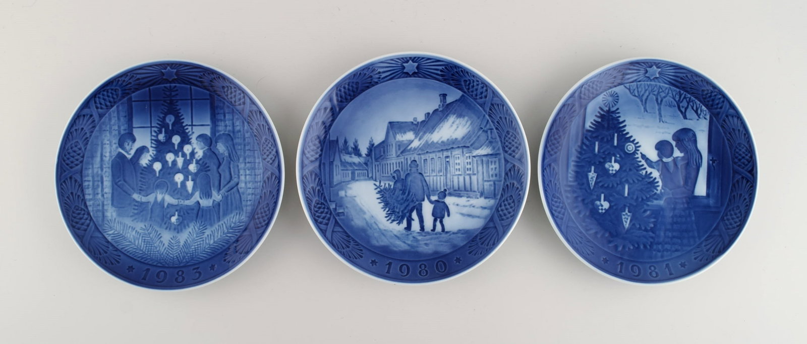 13 Royal Copenhagen Christmas plates from the 1960s / 70s / 80s. - 4