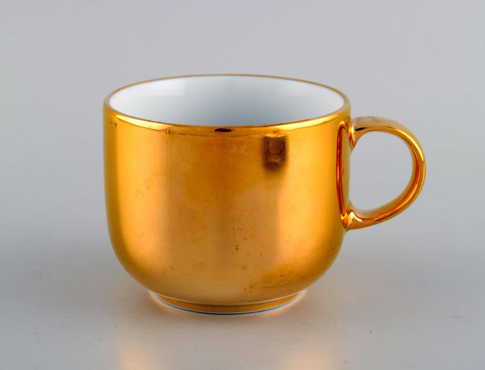 Langenthal, Switzerland. Coffee service for two people in porcelain with hand-painted gold - 4