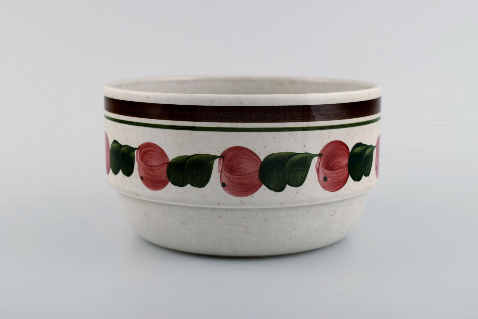 Jackie Lynd for Rörstrand. Five parts Birgitta tableware in hand-painted glazed stoneware. - 2