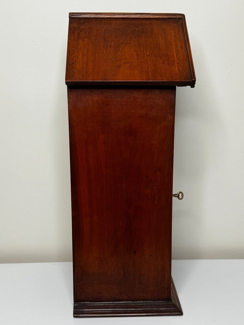 Arts & Crafts–Influenced Mahogany Palace Sentry Indoor Post Box Cabinet & Key - 16