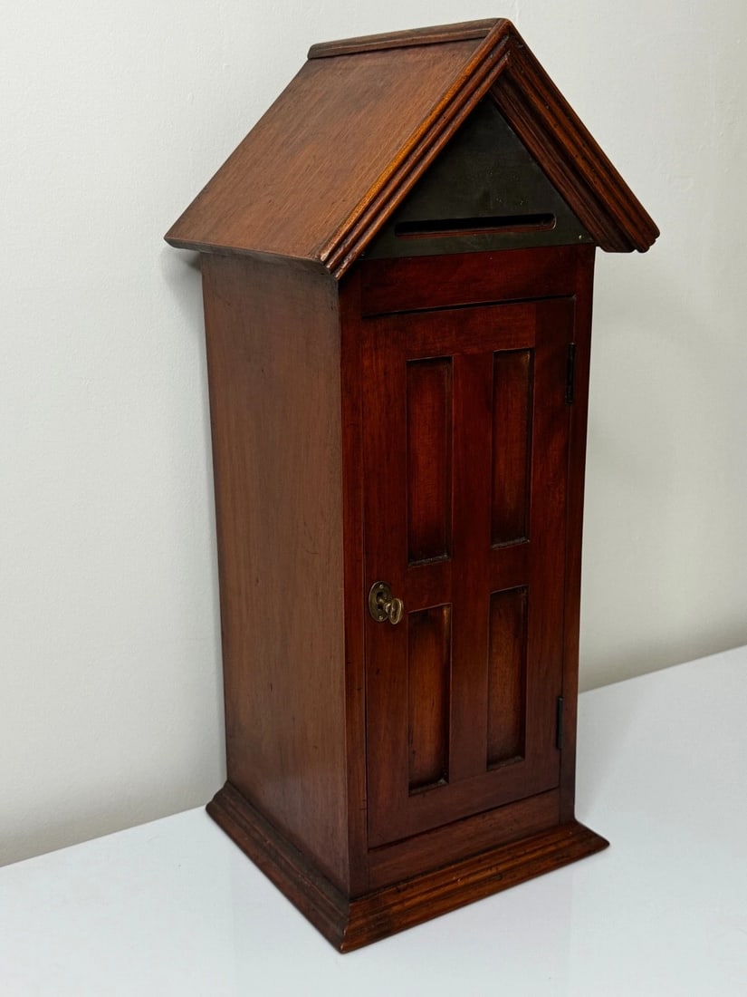 Arts & Crafts–Influenced Mahogany Palace Sentry Indoor Post Box Cabinet & Key - 4