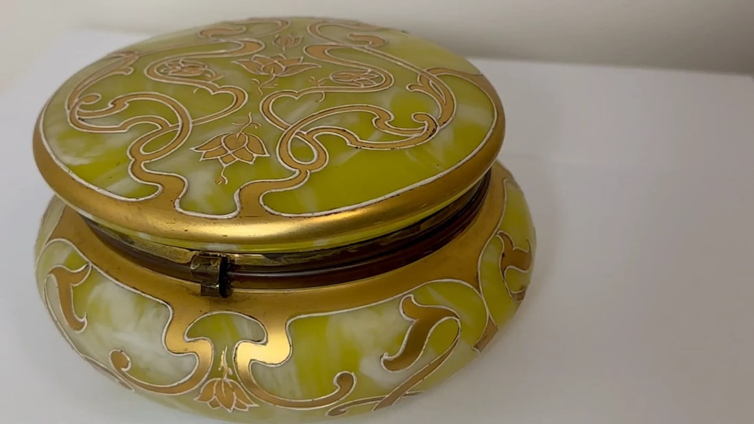 Original Loetz Jugendstil Art Glass Trinket Box - 2