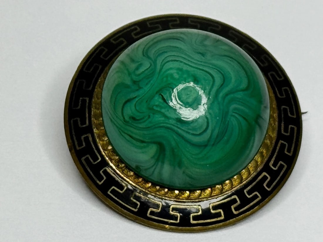 Victorian Neoclassical Revival Malachite Cabochon Greek Key Enamel Brooch c.1865 - 4