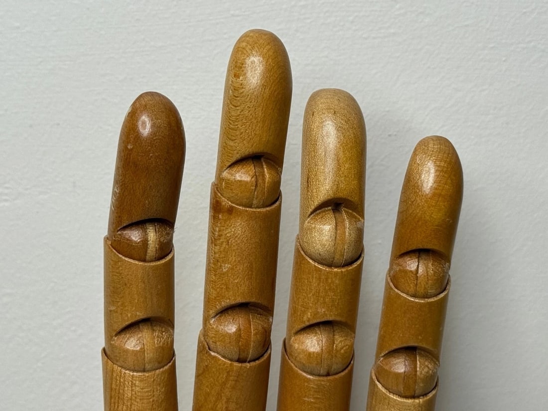 Rare Retail Stand Articulated Hand Model For Dents of Worcester Gloves C1920 - 11