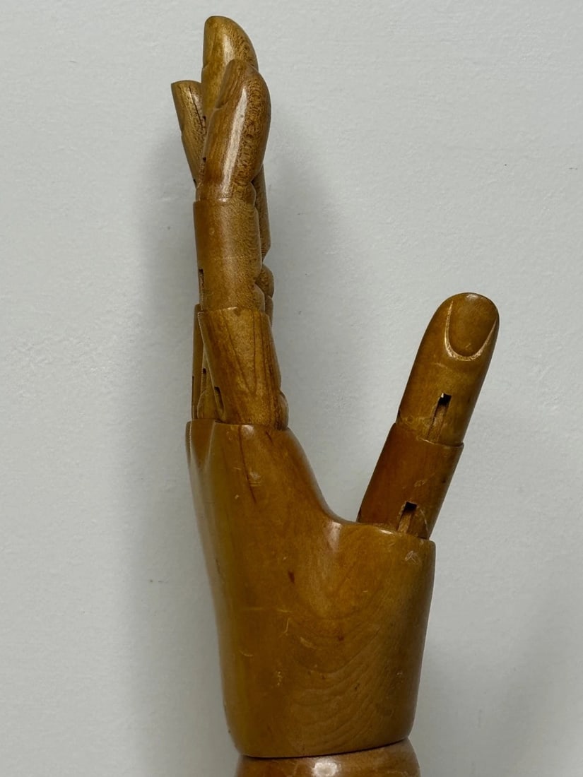 Rare Retail Stand Articulated Hand Model For Dents of Worcester Gloves C1920 - 13