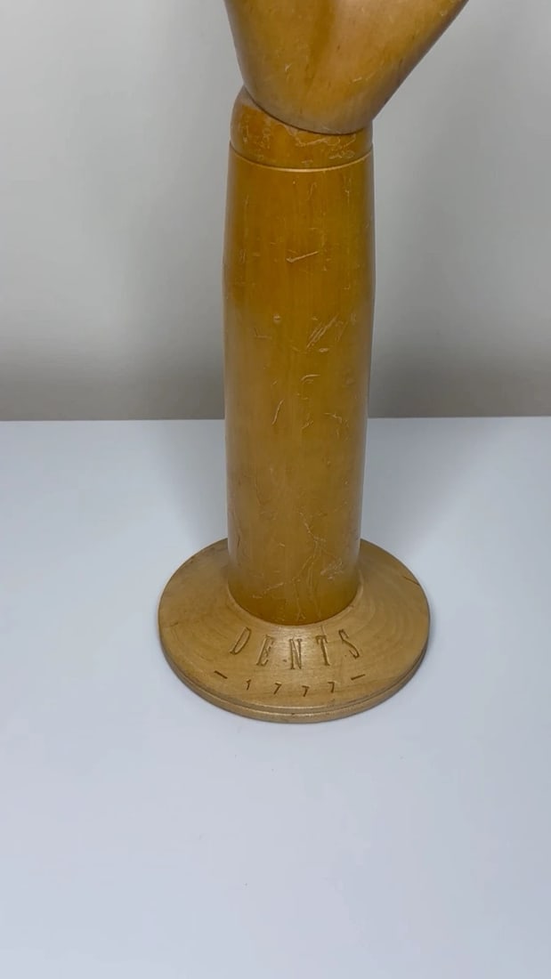 Rare Retail Stand Articulated Hand Model For Dents of Worcester Gloves C1920 - 2