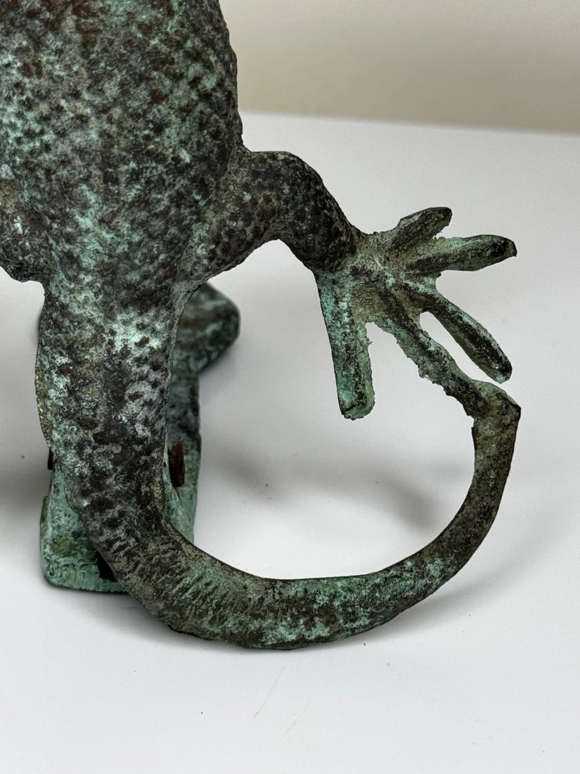 Arts & Crafts Bronze Gecko Door Knocker c1915 In the manner of Oscar Bruno Bach - 13