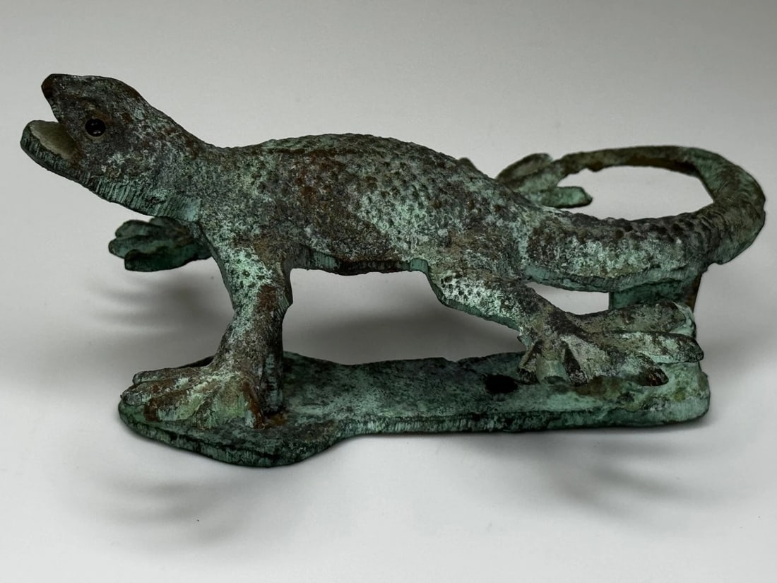 Arts & Crafts Bronze Gecko Door Knocker c1915 In the manner of Oscar Bruno Bach - 3