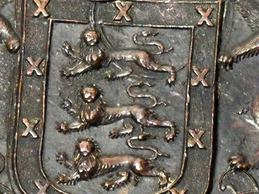 Royal Hereford City Coat Of Arms Reward For Faithfulness Unconquered Plaque - 14