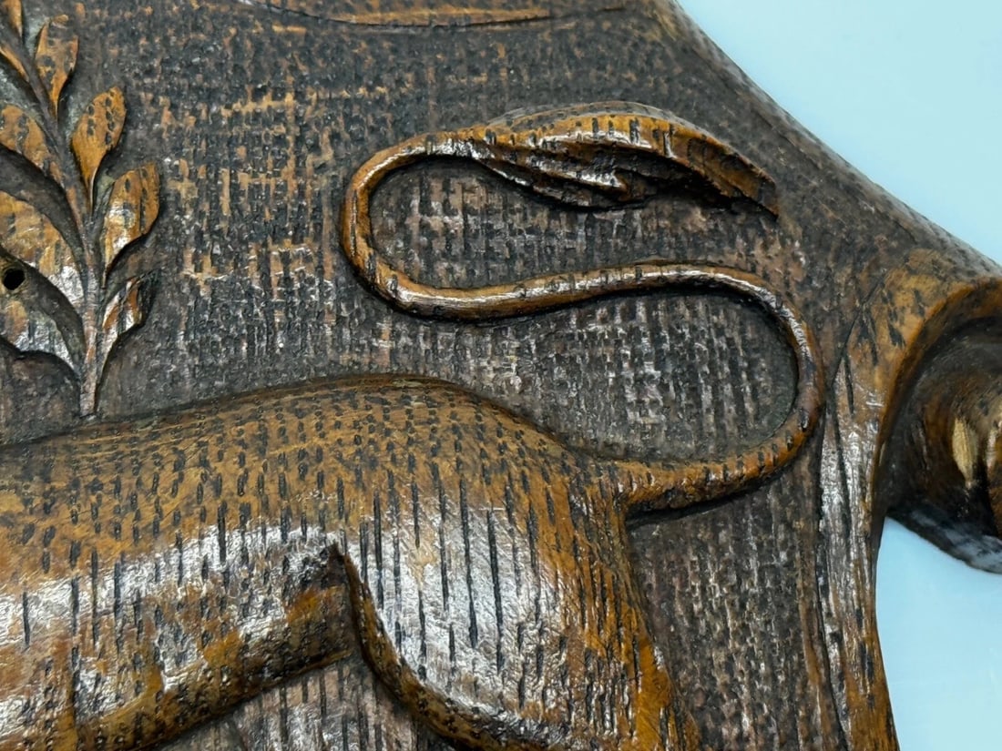 19th Century Pugin Design Carved Tiger Oak Heraldic Lion Shield Crest Sculpture - 12