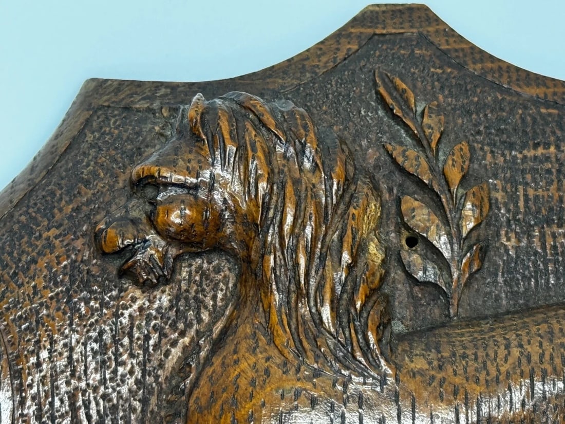 19th Century Pugin Design Carved Tiger Oak Heraldic Lion Shield Crest Sculpture - 13