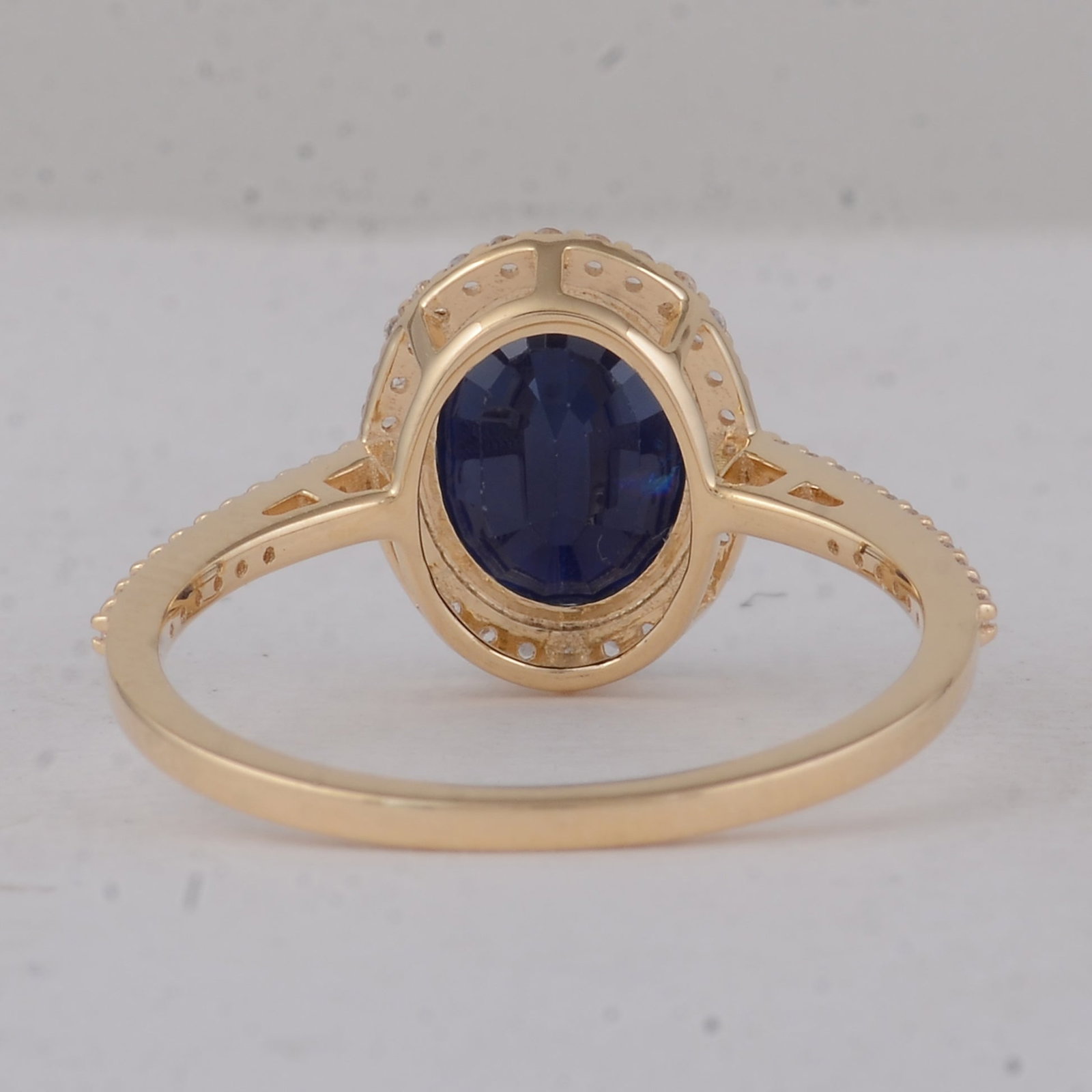 2.88 Ct Oval Sapphire 9K Gold Ring - 3