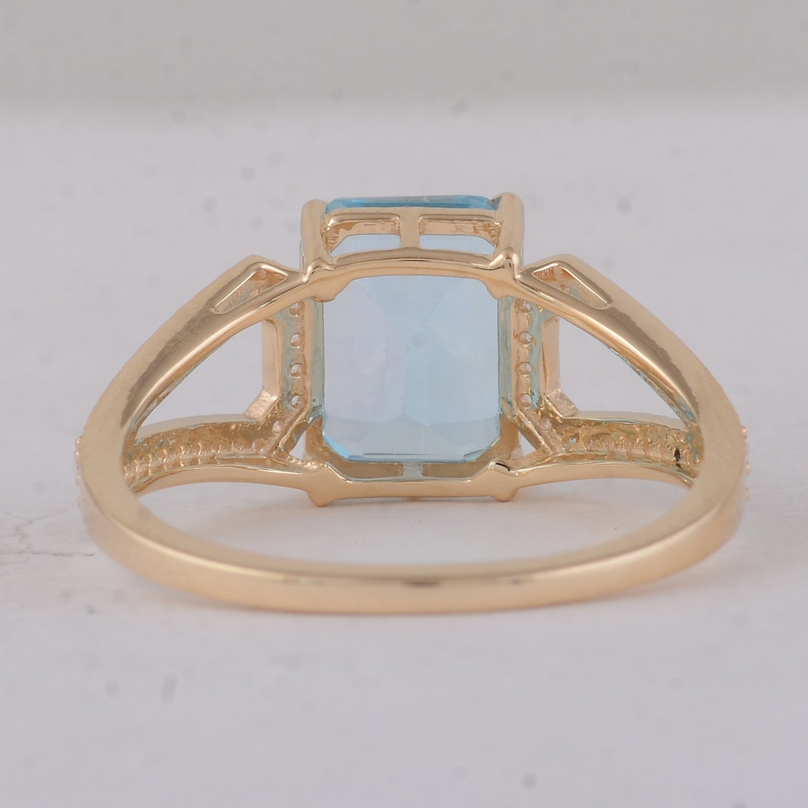 3.04 Ct Octagon Blue Topaz 9K Gold Ring - 4