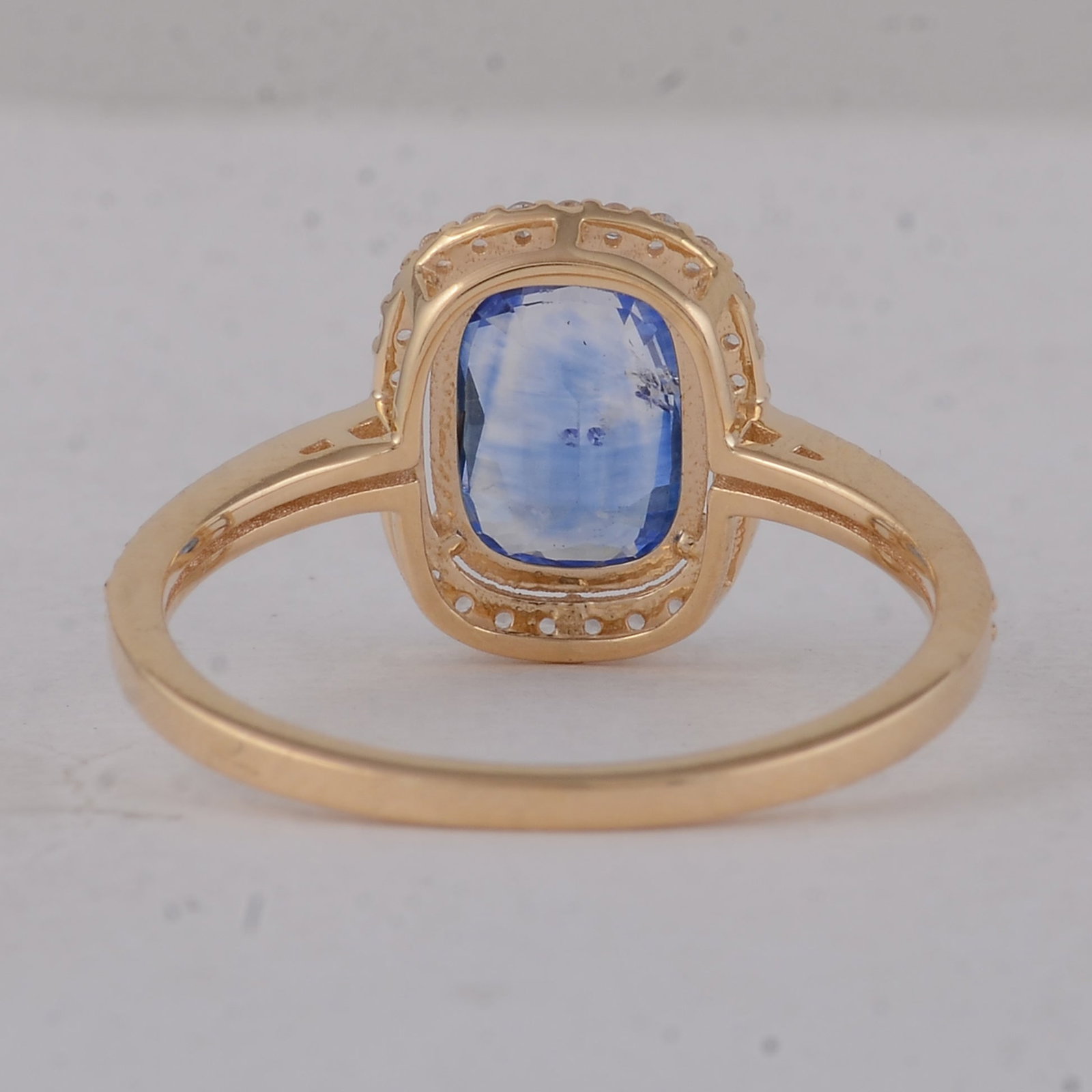 2.00 Ct Cushion Sapphire 9K Gold Ring - 3