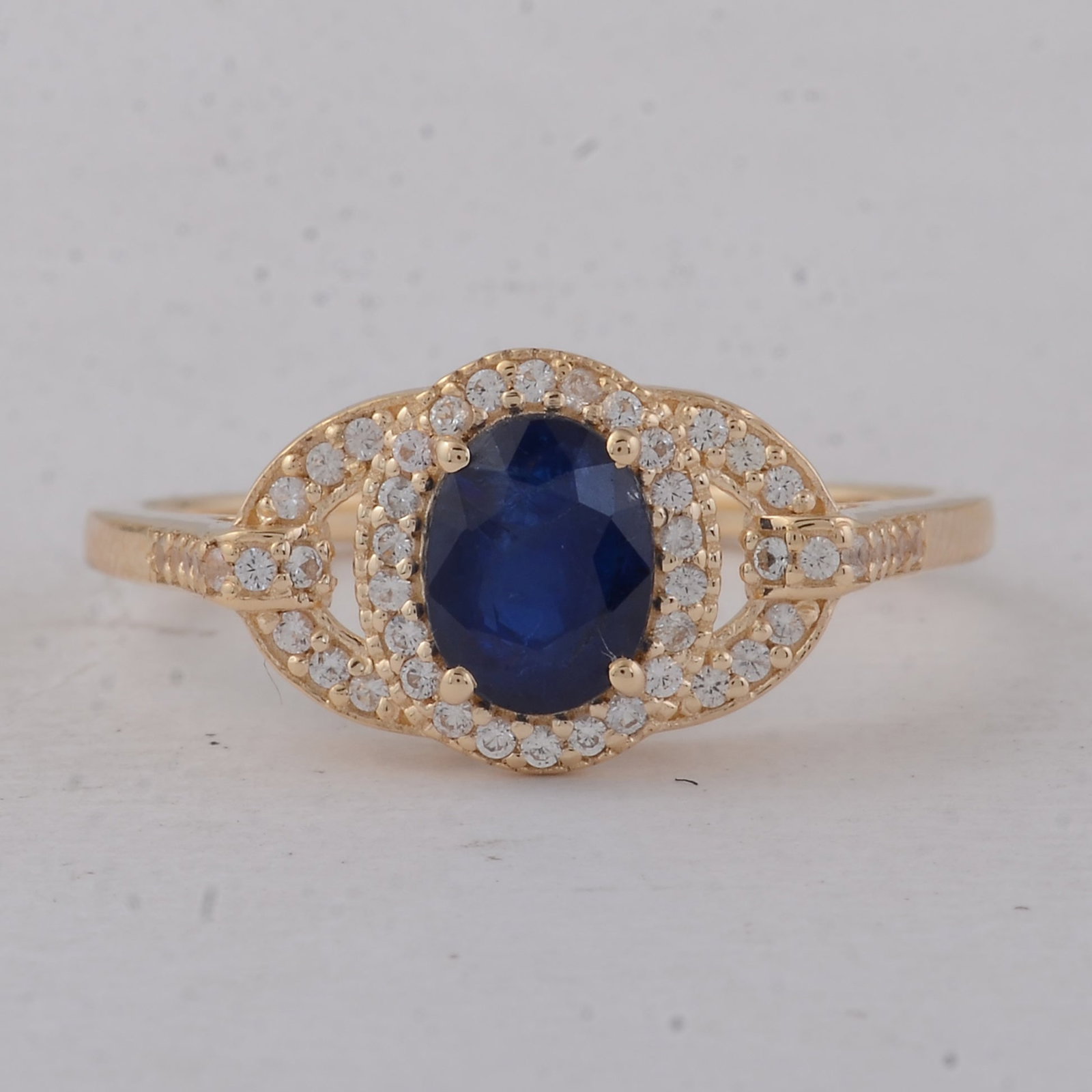 1.32 Ct Oval Blue Sapphire 9K Gold Ring
