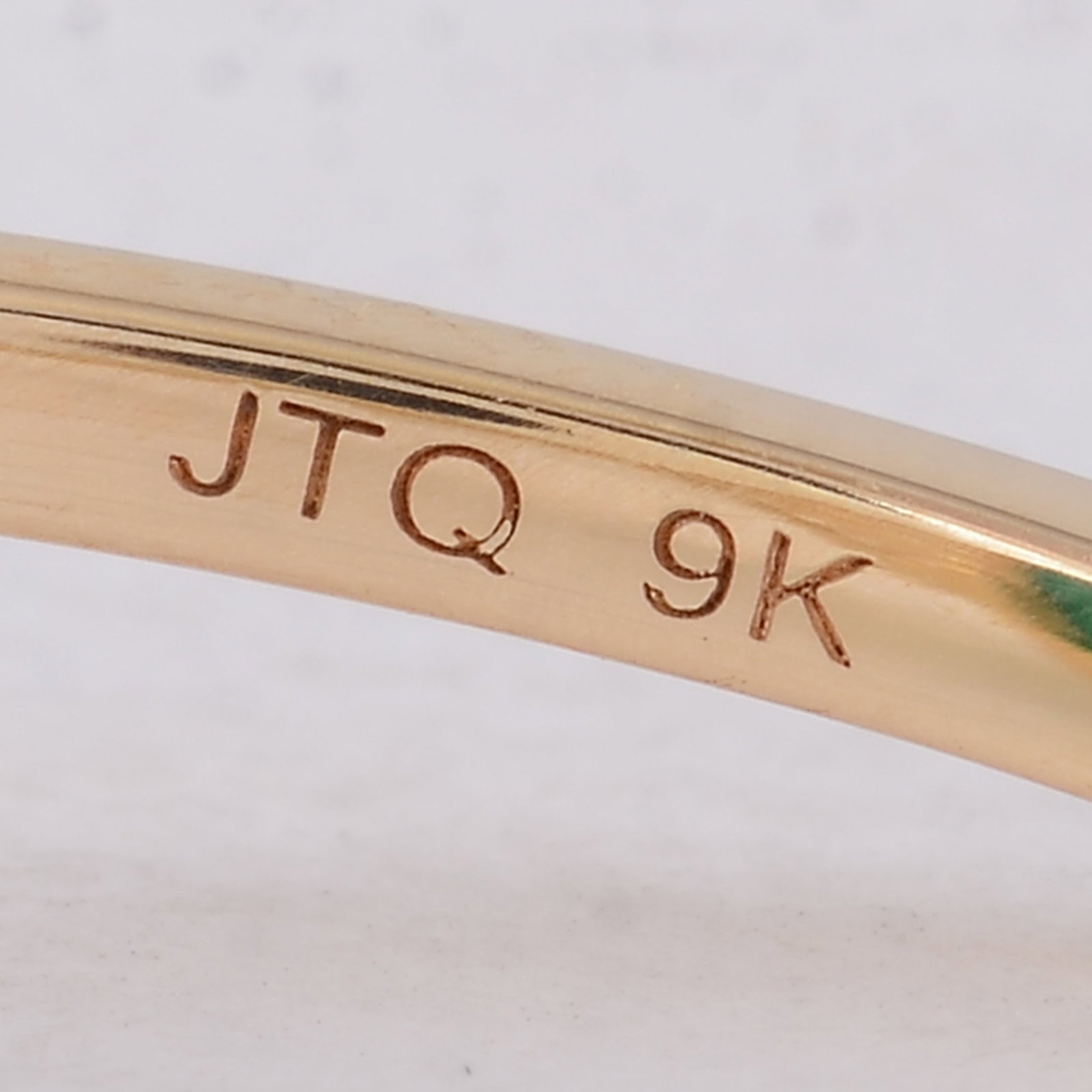 1.91 Ct Oval Emerald 9K Gold Ring - 5