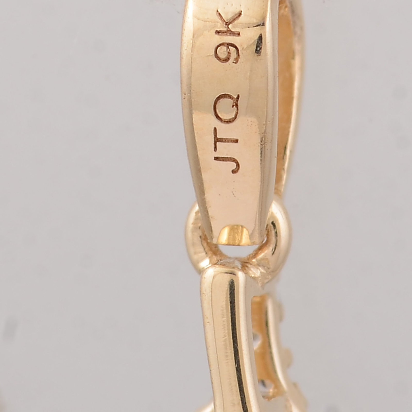 3.15 Ct Pear Sapphire 9K Gold Pendant - 5