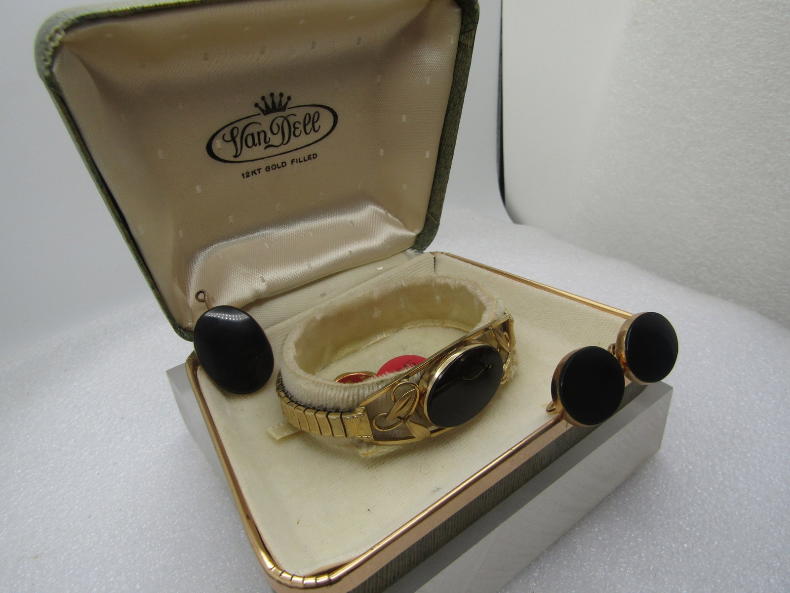 Vintage 12kt G.F. Onyx ,WRE Onyx Necklace, Bracelet, Earrings, 1940's-1950's, Signed WRE - 3