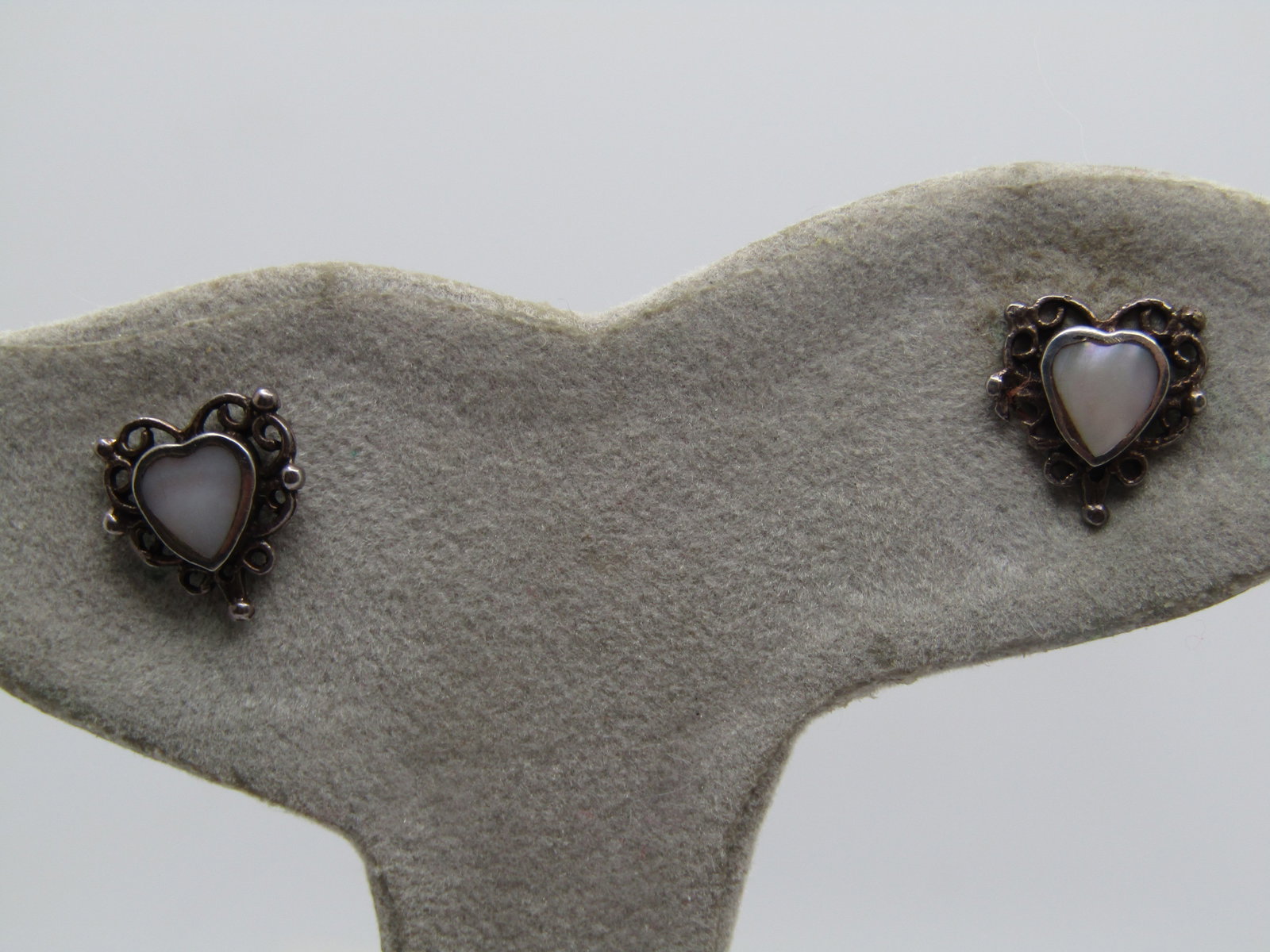 Vintage Sterling Inlaid MOP Heart Earrings, Pierced, 1970's-1980's, Signed MA: Vintage Sterling Inlaid MOP Heart Earrings, Filigree pierced, 1970's-1980's. Signed MA for Marsala and marked .925 and test as sterling with a weight of appx. 1.35 gr. They have a fiilgree frame aroun