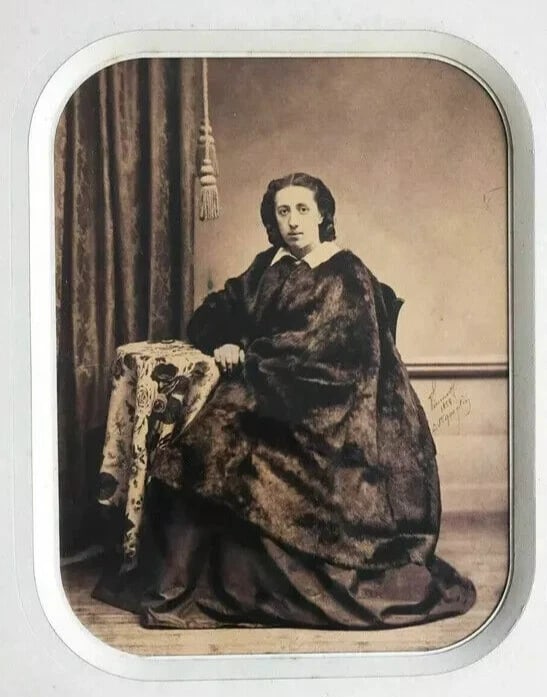 Vintage Albumen Alexis VINMER - St Quentin, Lady Portrait with Fur Coat 1858 - 3