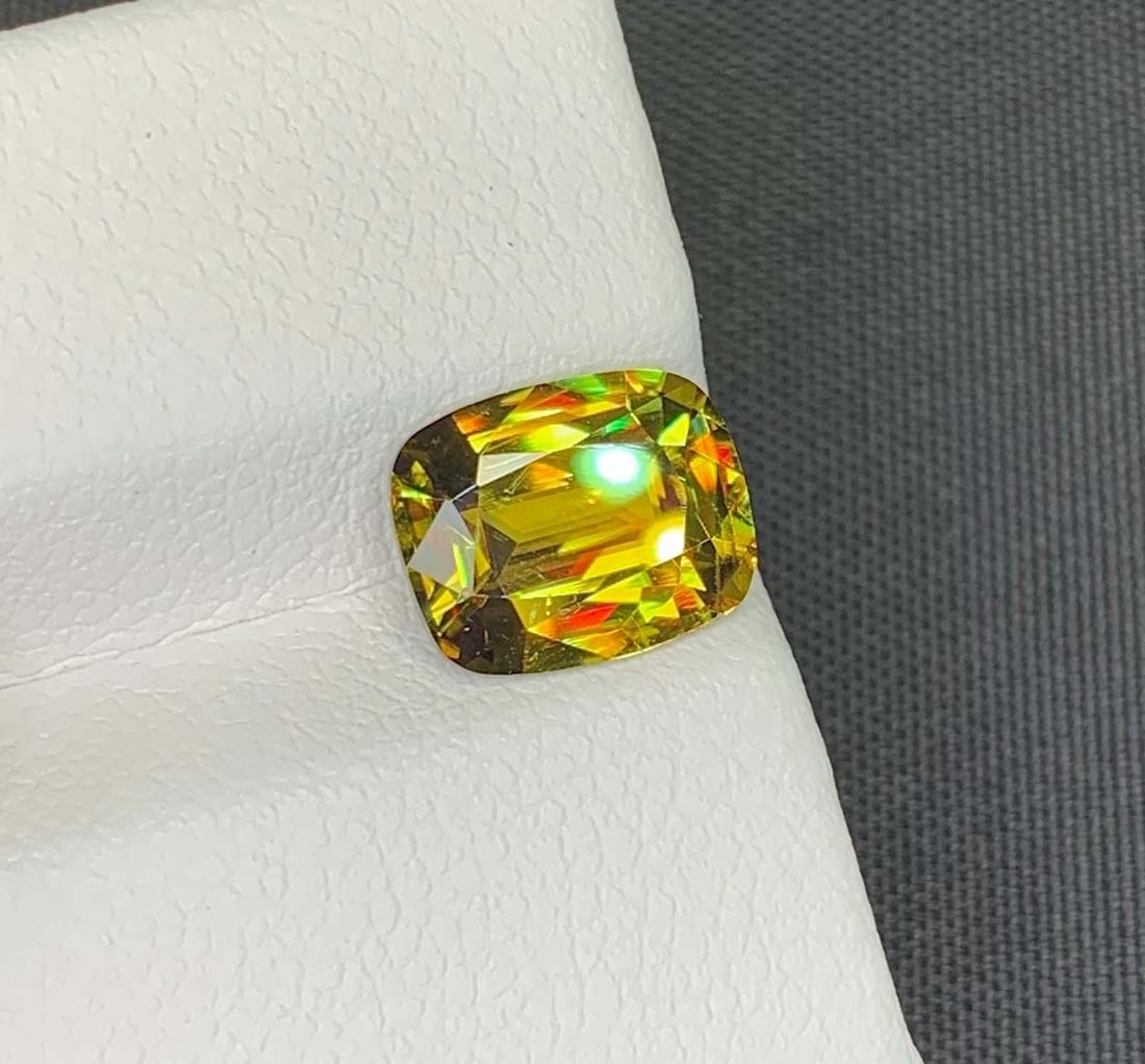 AIG Certified Lustrous Sphene Gemstone: Yellow/Green Cushion Cut, 2.76 Carat - 2