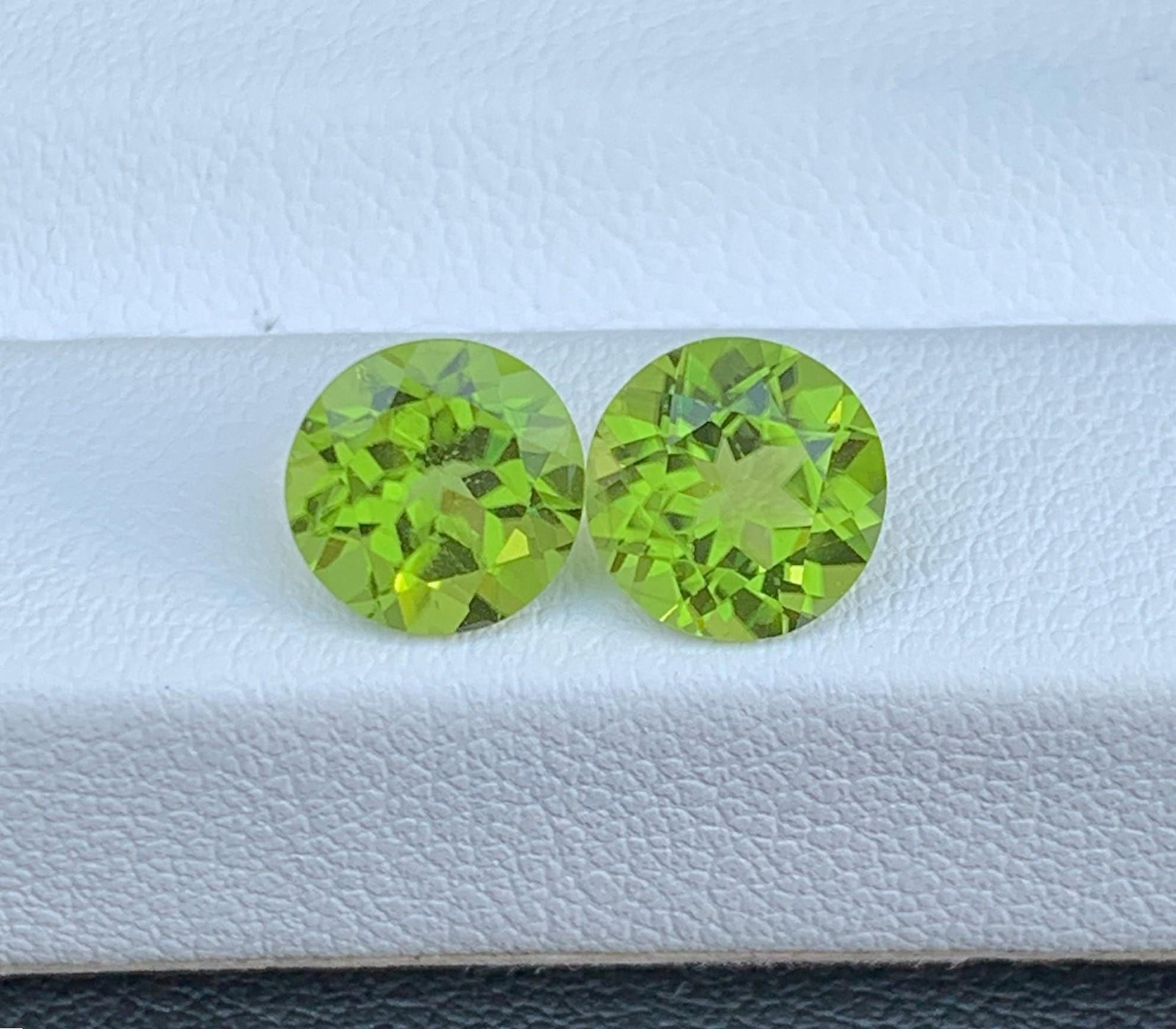 Round Cut Peridot Pair Gemstone: Natural August Birthstone 3.05 CTs - 5