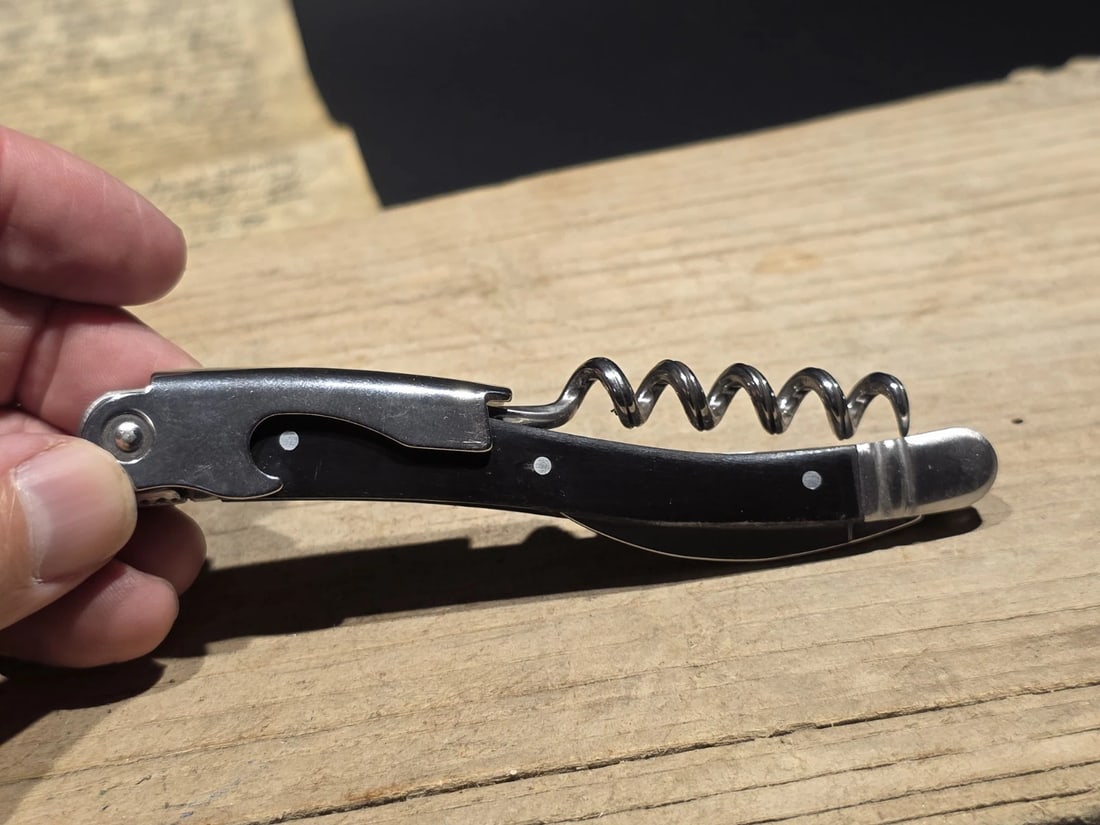 Laguiole Corkscrew with Black Horn Handles - 3