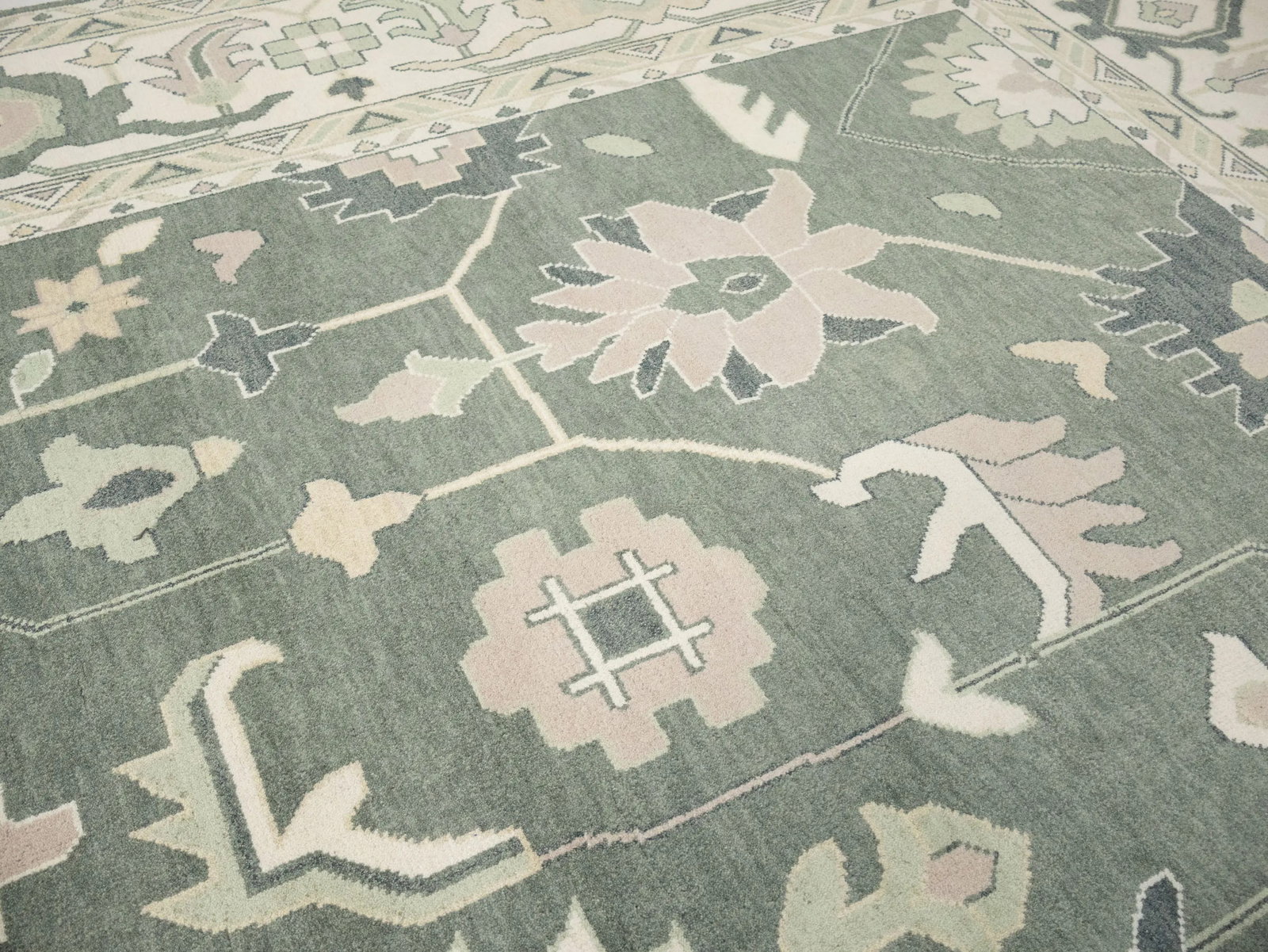 Muted Cream Floral Transitional 12X18 Oushak Chobi Oriental Rug - 16