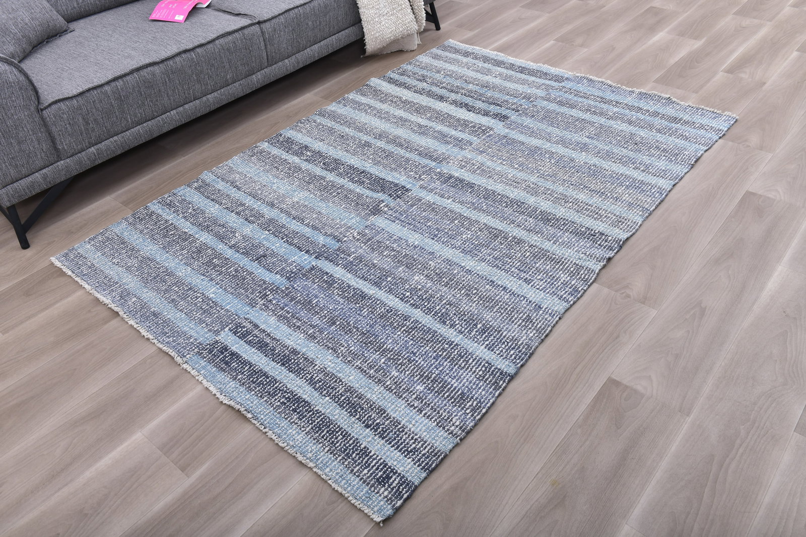 4'7'' x 6'10'' Turkish Handmade Kilim Rug - 241374 - 2