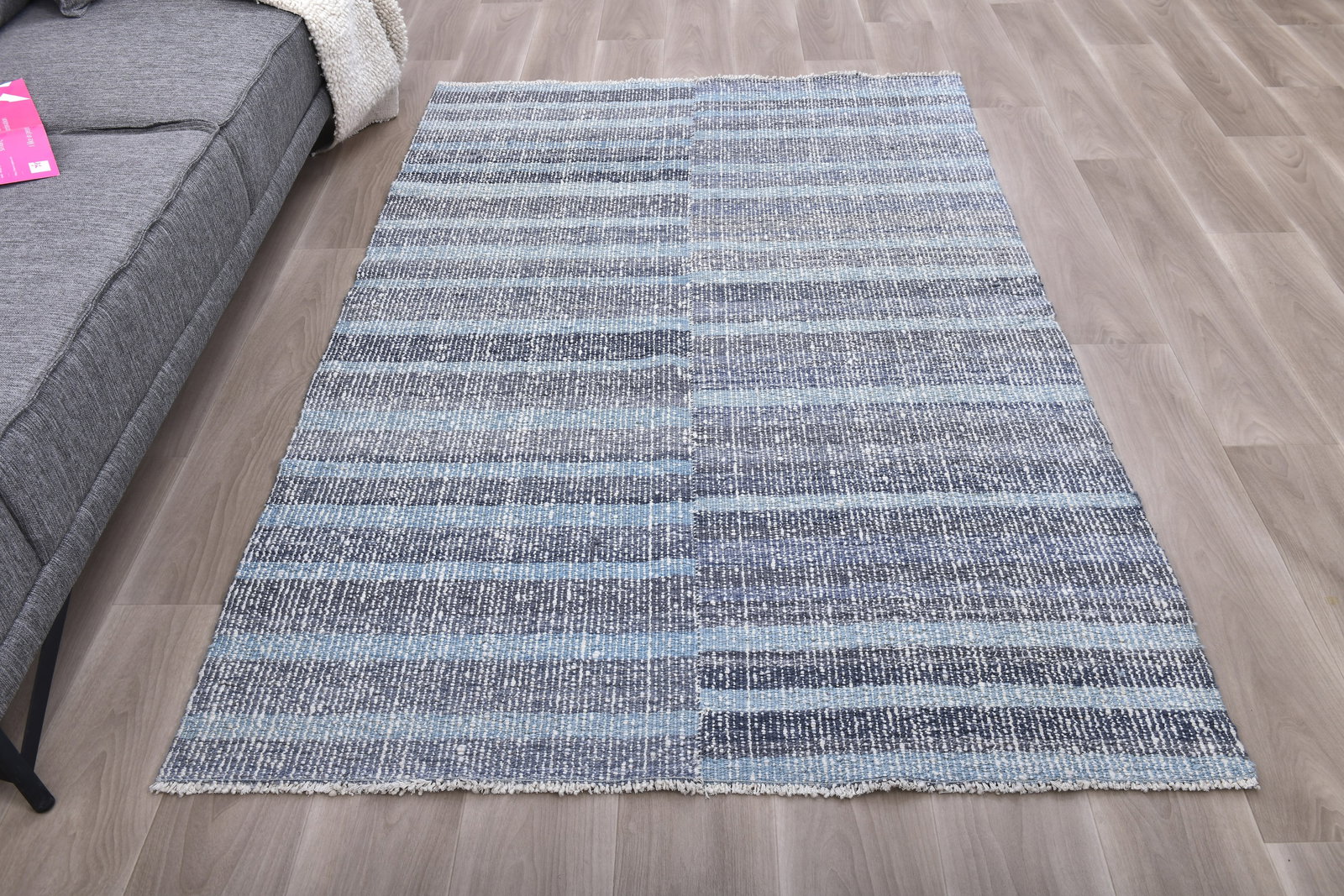 4'7'' x 6'10'' Turkish Handmade Kilim Rug - 241374 - 3