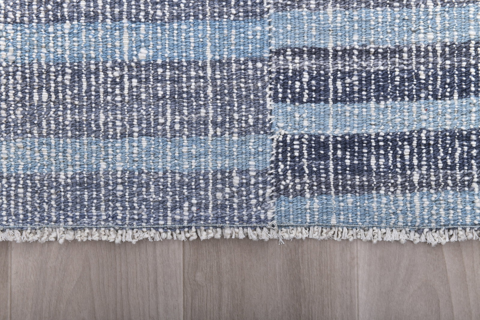 4'7'' x 6'10'' Turkish Handmade Kilim Rug - 241374 - 9