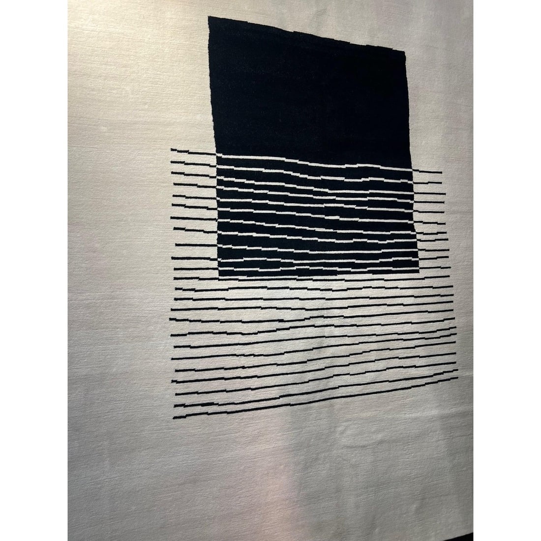 Modern hand knotted rug - 4