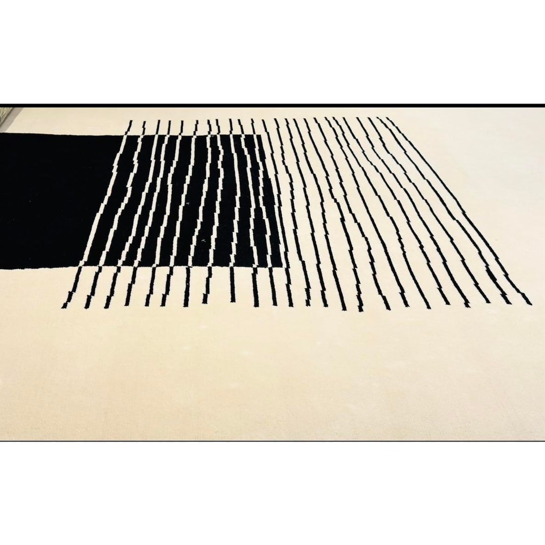 Modern hand knotted rug - 5