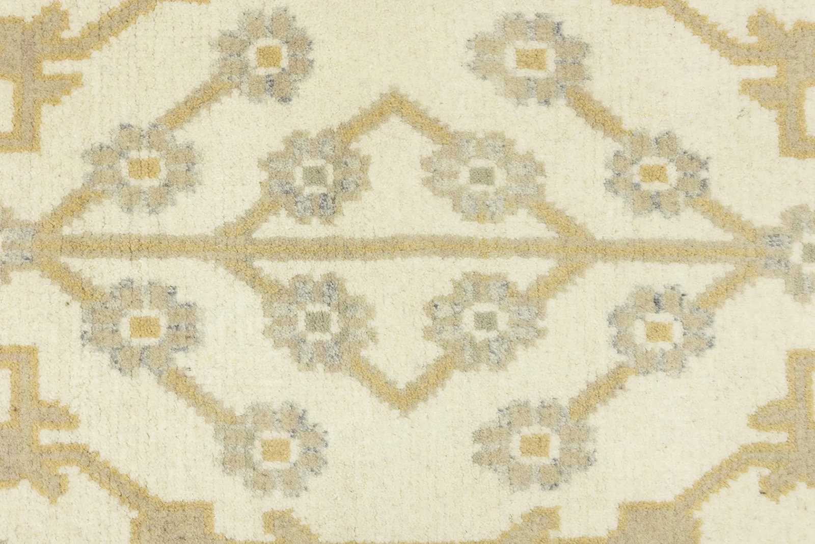 Muted Cream Floral 9X12 Oushak Chobi Oriental Rug - 9