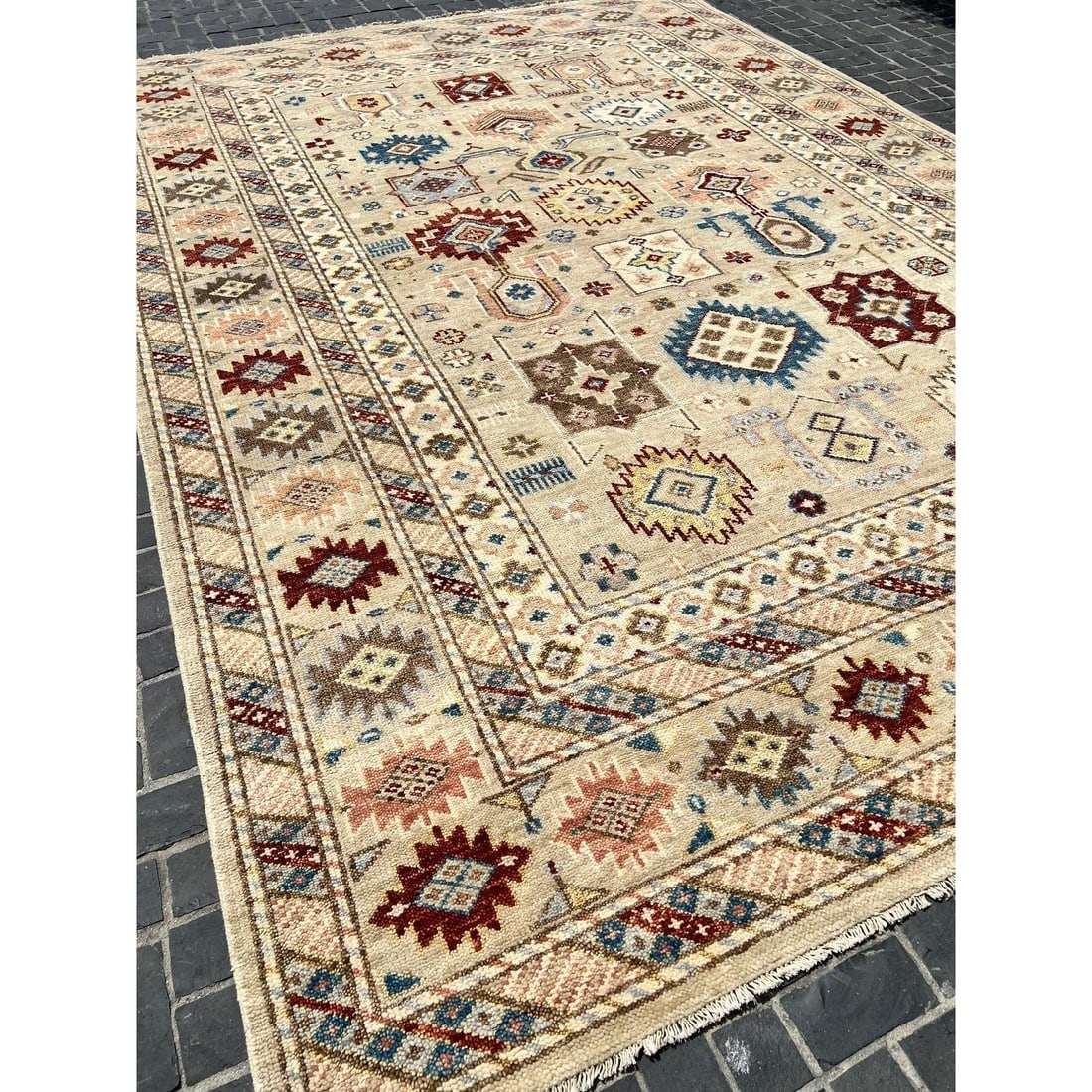 Heriz design rug - 3